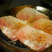 猪颊肉