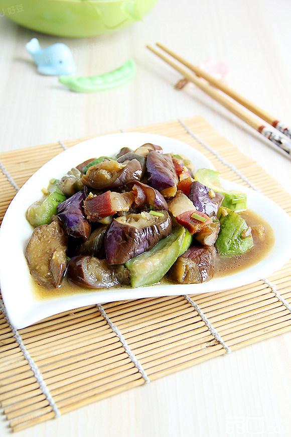 丝瓜烧茄子