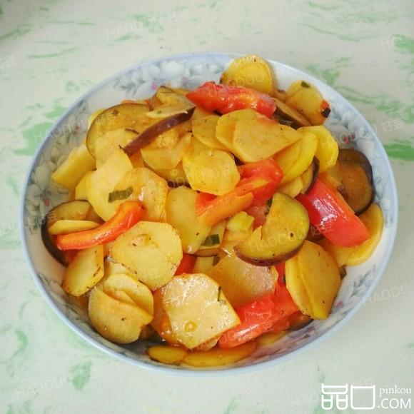 西红柿茄子炒土豆片