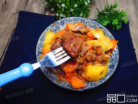 土豆胡萝卜烧牛肉块