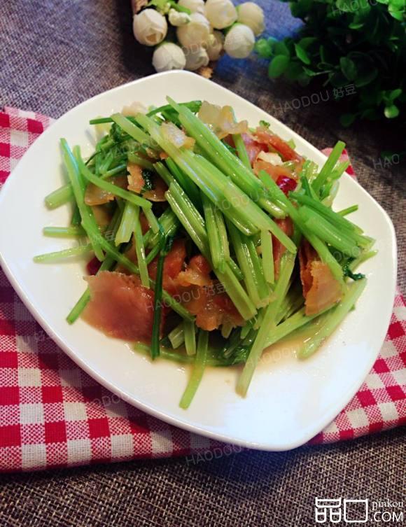 芹菜炒腊肉