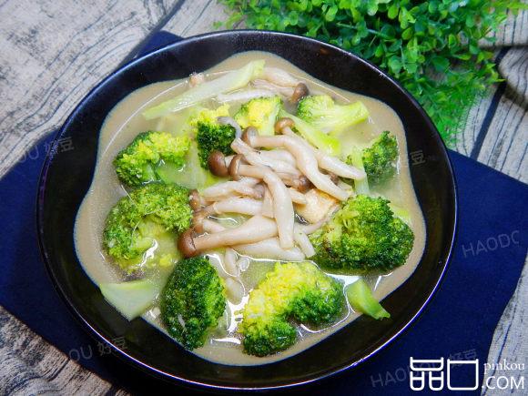 西兰花蟹味菇汤