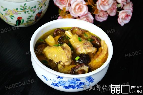 金钱菇炖母鸡