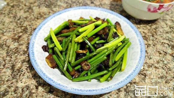 蒜苔炒腊肉