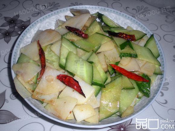 炝炒土豆黄瓜片