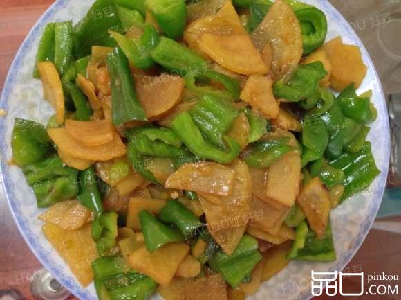 辣椒炒土豆片