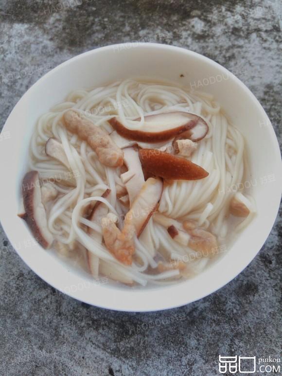 香菇肉丝面