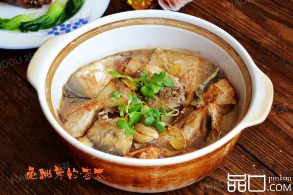 鲳鱼炖豆腐