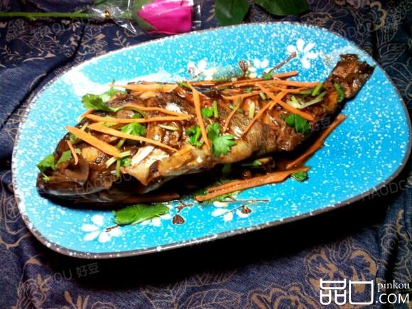 家焖黑寨鱼