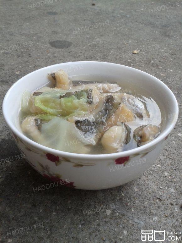 卷心菜煮鳗鱼汤