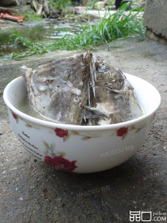 葫芦煮鱼汤