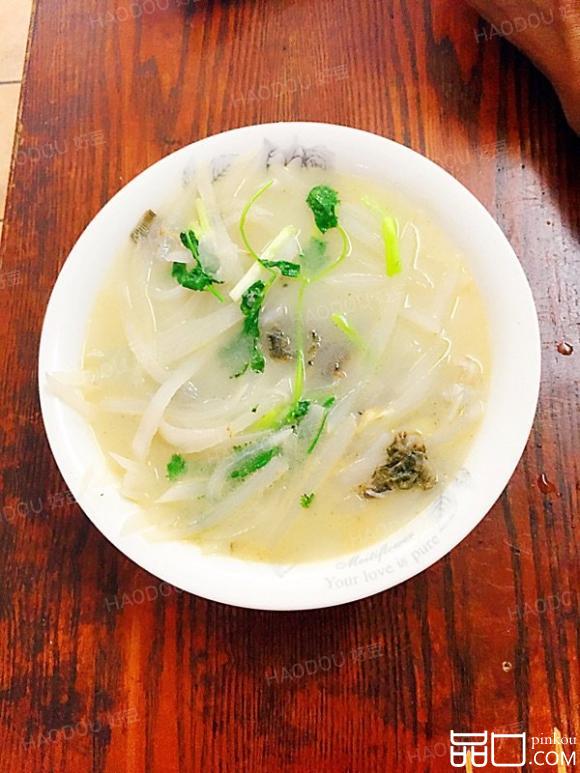 鲫鱼萝卜汤