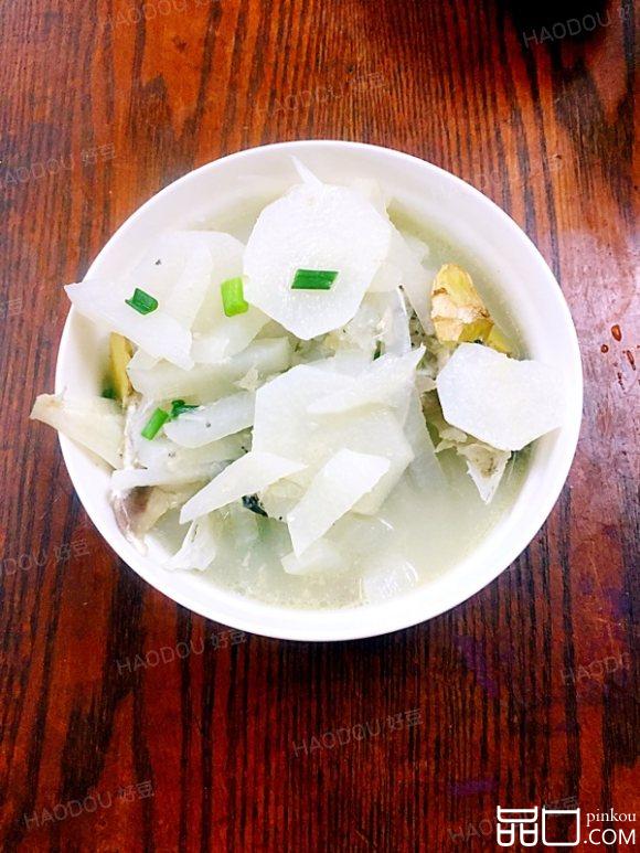 鱼头萝卜汤