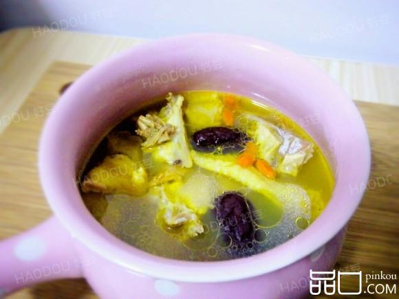 红枣枸杞鸡汤