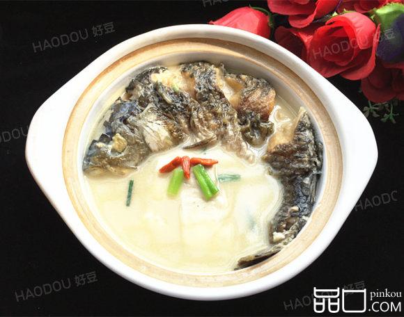 白胡椒豆腐鲫鱼汤