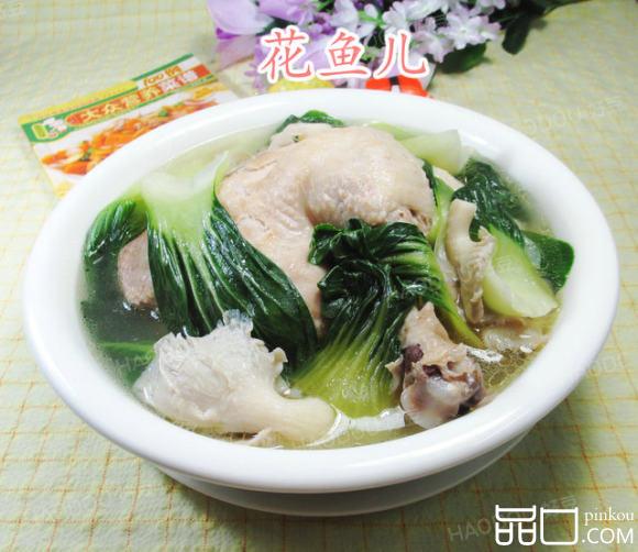 平菇青菜鸡腿汤