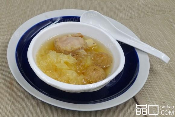 无花果雪耳肘骨汤