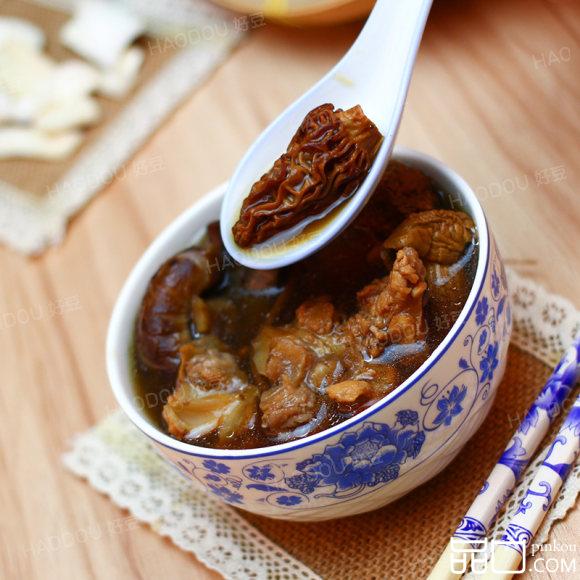 羊肚菌姬松茸杂菌汤