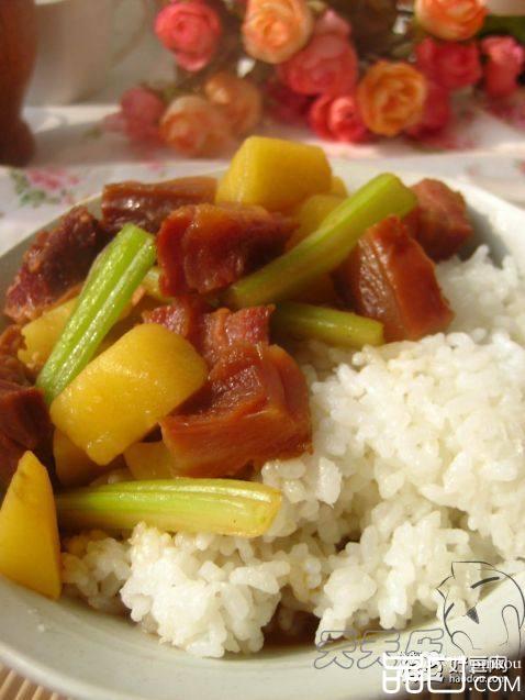 牛腩土豆盖饭