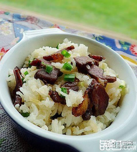 腊肉蒸糯米饭