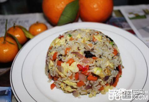 洋葱榄菜炒饭