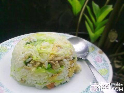 包菜虾仁蛋炒饭