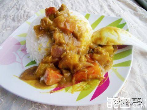 咖喱土豆拌饭