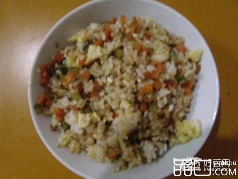 三色炒米饭