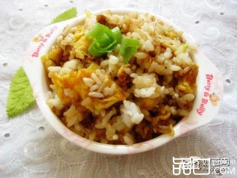 酱油蛋炒饭