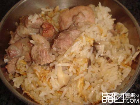 冬菇排骨焖饭