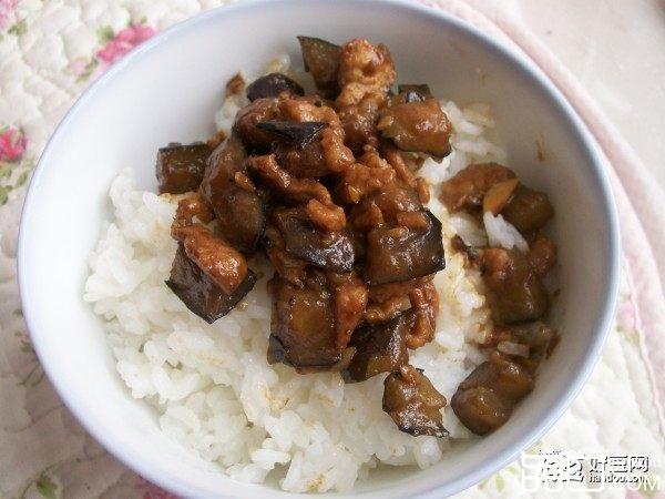 茄丁拌饭