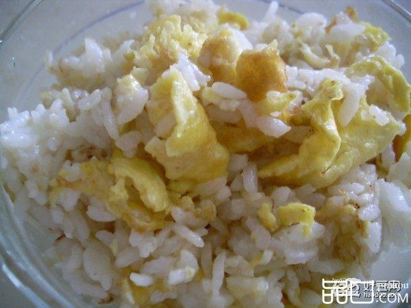 鸡蛋炒米饭