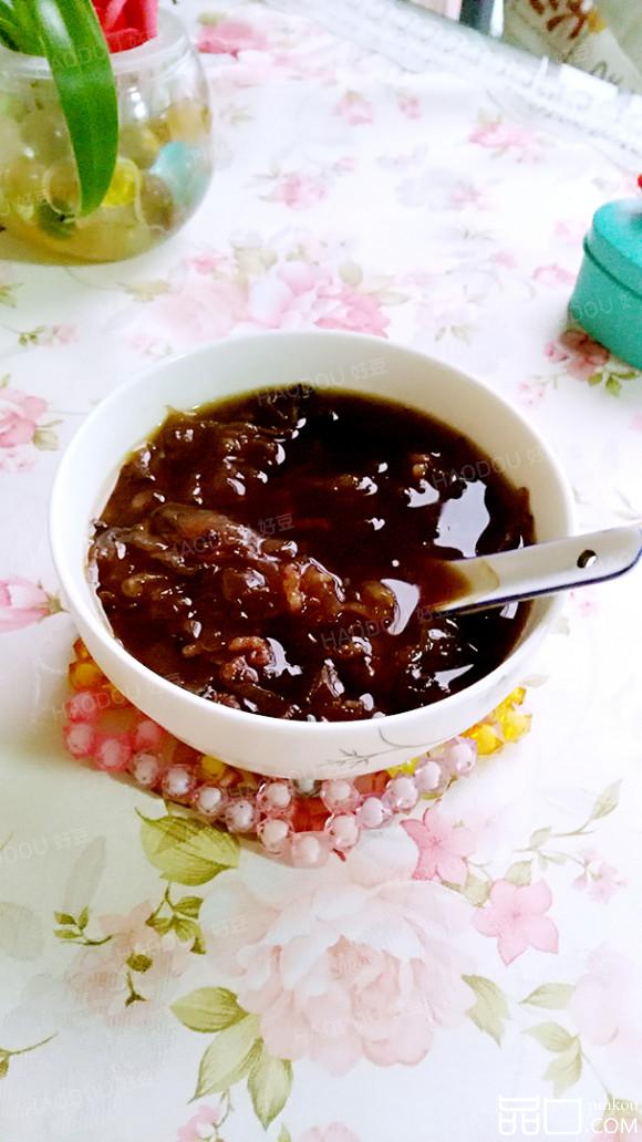 银耳黑米粥