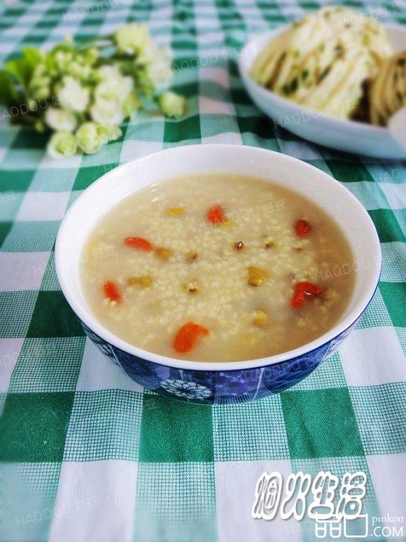 枸杞绿豆小米粥