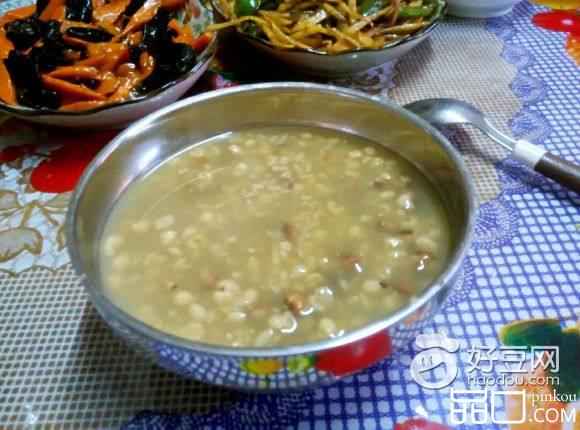红豆意米荞麦粥