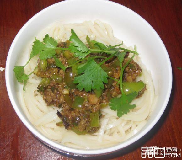 香菇炸酱面