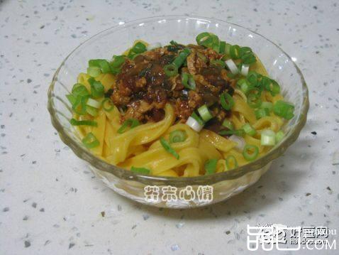 南瓜炸酱面