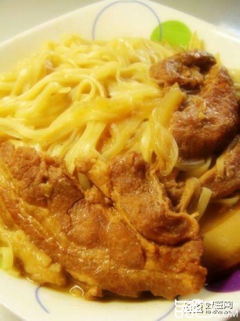 五花肉酱面