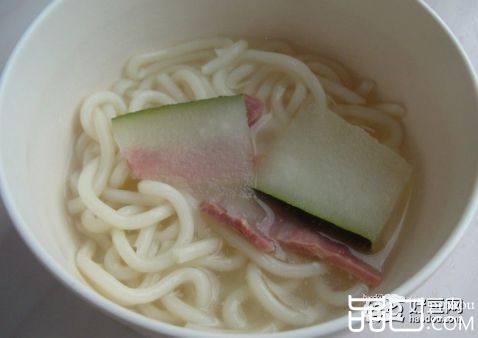 鲜美乌冬牛肉面