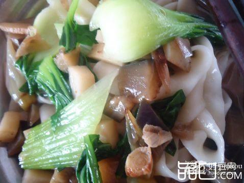 土豆茄丁宽面条