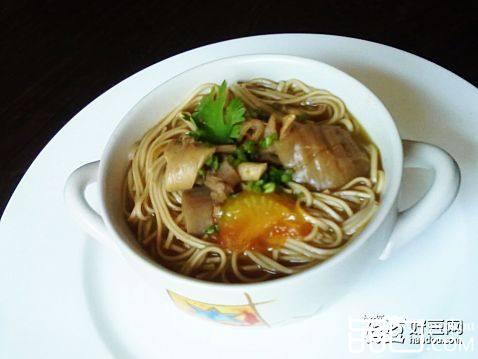 西红柿牛腩面