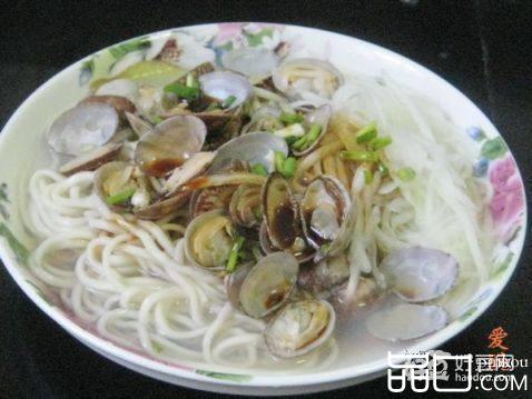 黄瓜花蛤汤面条