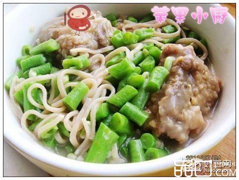 豇豆排骨焖面