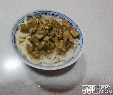 茄丁肉酱面