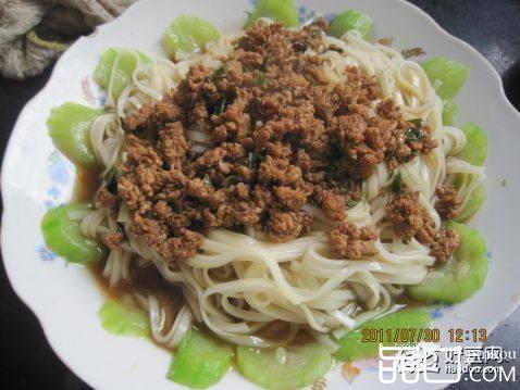 牛肉冷面