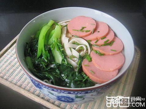 火腿肠青菜面