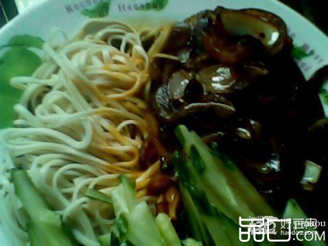 洋葱拌面