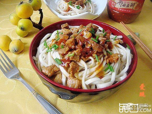 麻辣肉丝拌凉面