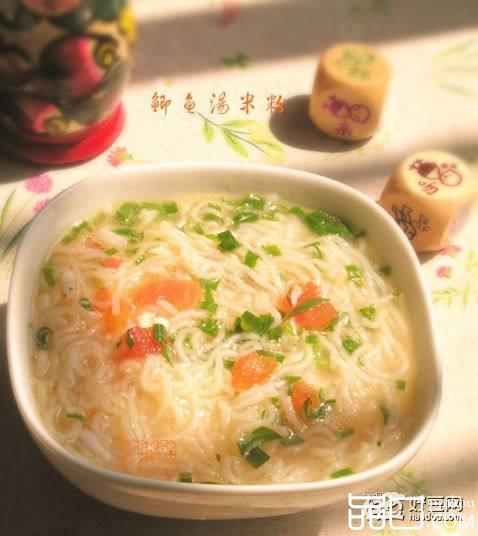 鲫鱼汤米粉