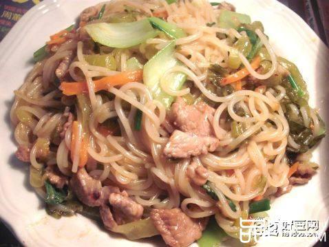 酸菜肉片炒米粉